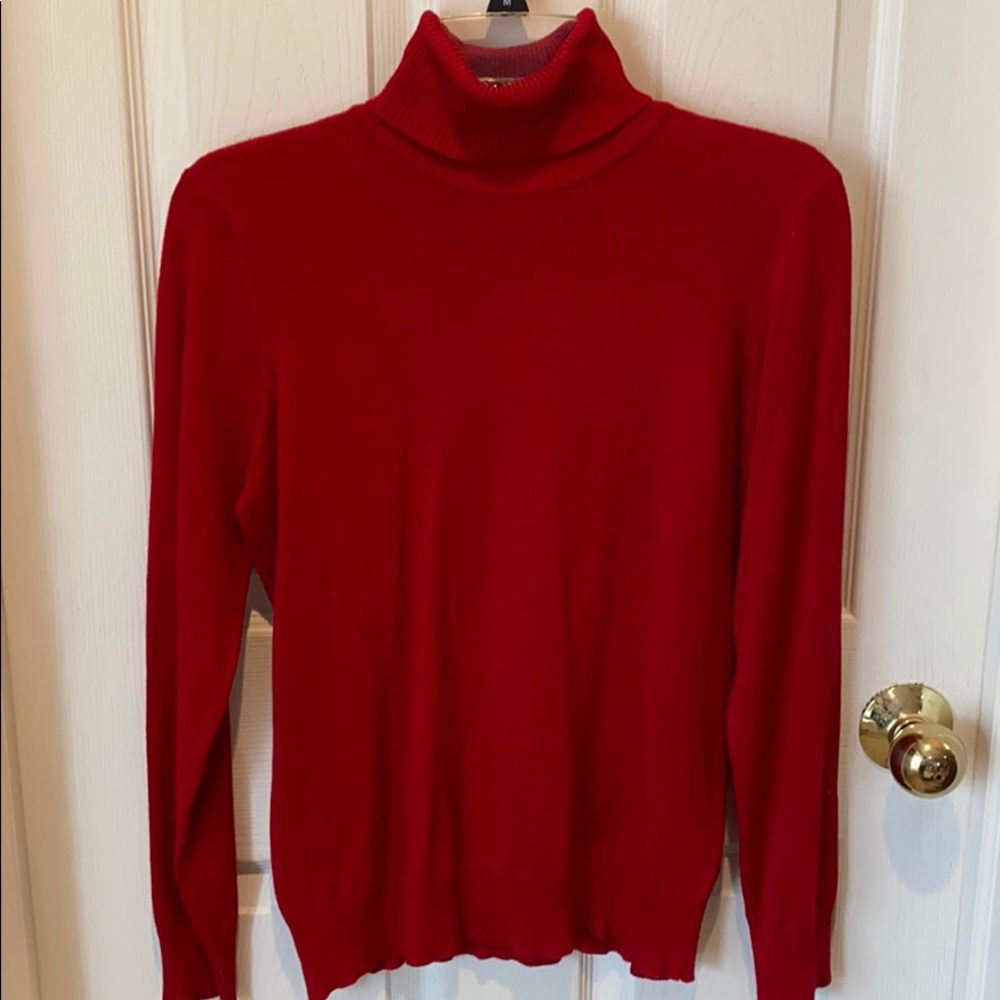 Turtle neck sweater